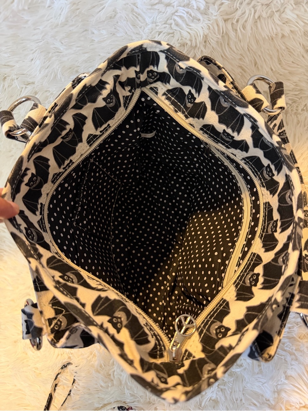 Bungalow 360 Bat/Black & White Patterned Tote with Matching Wristlet - Picture 7 of 11